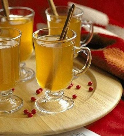 5 Rețete de încălzire băuturi de miere