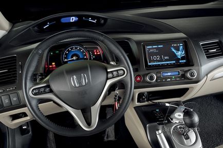 Sistem audio în Honda civic 4d, sunet auto log