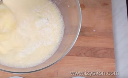 Млинцевий торт зі сметанним кремом рецепт з фото і відео