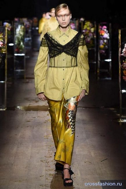 Crossfashion csoport - divatos kombinációja a dolgok a tavaszi-nyári 2017 elejére több mint egy ing, póló vagy ruha (divat tippeket) Crossfashion csoport - divatos kombinációja a dolgok a tavaszi-nyári 2017 elejére több mint egy ing, póló vagy ruha