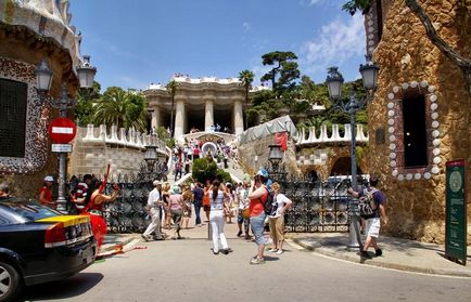 Drum spre Parcul Guell