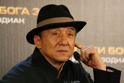 Jackie chan cale de spinoasă spre glorie, crăpătură de câine