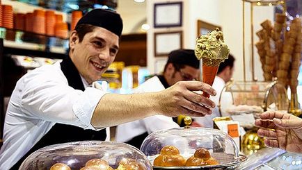 Gelato - înghețată italiană, gătită, doamnă