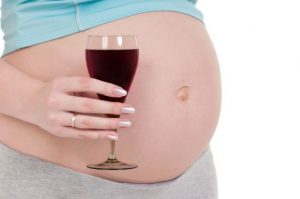 Ce copii se nasc cu alcoolici, fotografii ale nou-născuților