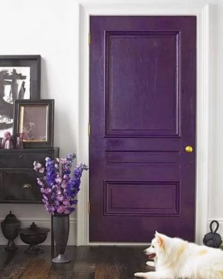 Яким кольором пофарбувати двері і підлога