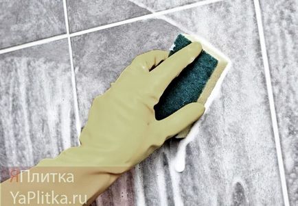Як почистити кахель у ванній від нальоту, грибка і цвілі