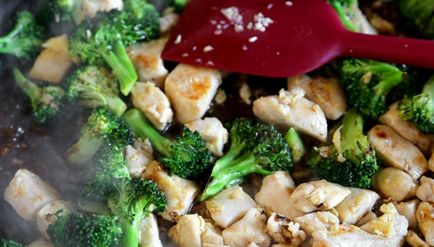 Cum să gătești pui prăjit cu broccoli