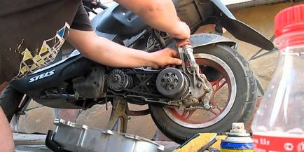 Як зняти двигун мотоцикла, alisa-motors
