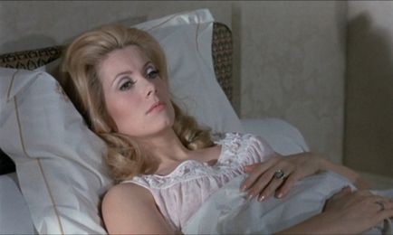 Catherine Deneuve tesz egy nő elegáns Photo