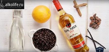 Cafea cu rețetă de băutură de rum la domiciliu