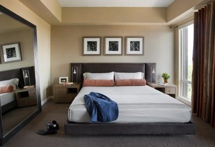 Un interior confortabil al unei opțiuni de design mici pentru dormitor