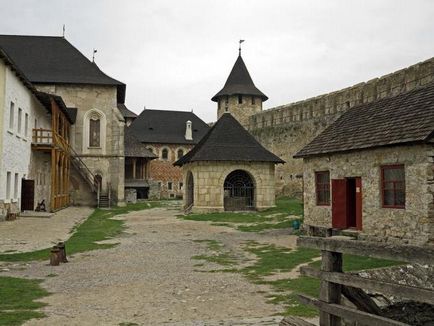 Fortress hotini leírás, történelem, legendák