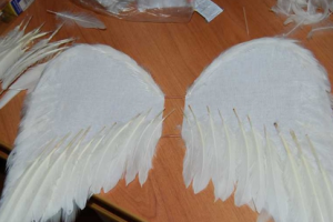 Крила ангела, як елемент костюма