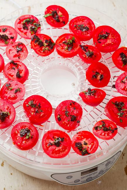 Кролик з гірчицею і в'яленими помідорами - кулінарний блог