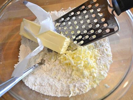 Кучерявий пиріг процес приготування в домашніх умовах
