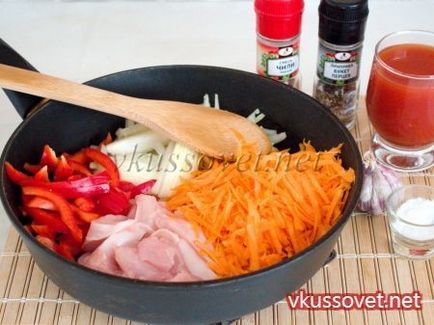 Куряча грудка тушкована з овочами, рецепт з фото покроковий