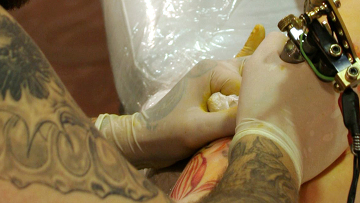 Люди в татуюваннях приречені або вільні ріа новини