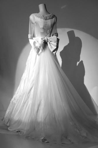 A ruha a hercegnő esküvői ruha Lera Kudryavtseva