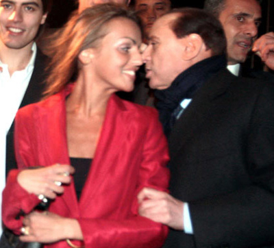 Нова наречена берлускони молодше політика на 48 років