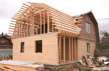Особливості та етапи зведення даху на прибудові до будинку, поради від будівельників