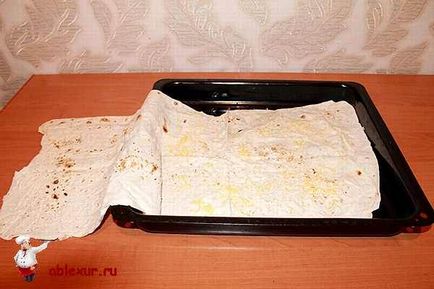 Pizza din pâine pita în cuptor - rețetă cu brânză și pui - viața mea