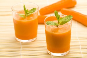 Ajută morcovii cu rețete de arsuri la stomac sau suc de morcovi