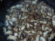 Рецепт шарлотки з грибами