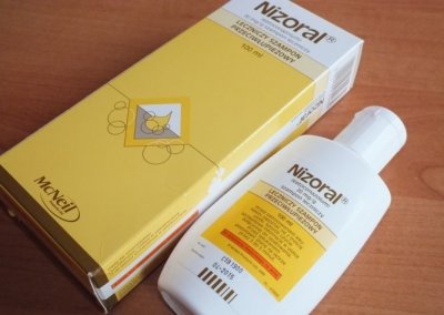 Mijloace împotriva matretii (seborrhea) in farmacii, produse cosmetice si retete folclorice revizuiesc si