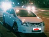 Toyota Avensis 2009, 1