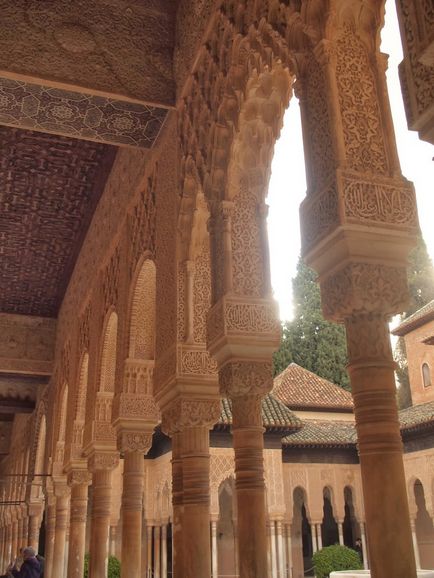 Uimitorul Alhambra