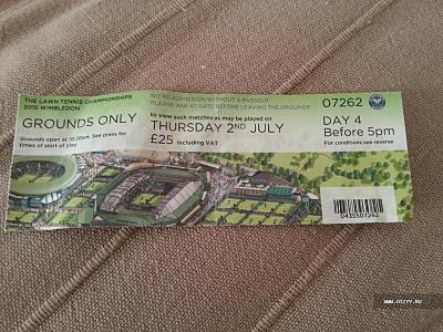 Wimbledon viszont Pimm s és gyep (queue) Wimbledon viszont Pimm s és zöld gyep