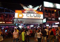 Cluburi stradale Bangla Road - cluburi pe strada nocturna Bangla Road din Phuket, pe plaja patong