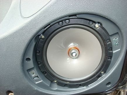 Instalarea de fișiere audio auto