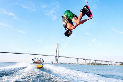 wakeboard; wakesurfing; veykskeyt; cumpără un wakeboard la Moscova, praștia oficială a vânzătorului de wakeboard;