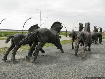 Ce orașe au monumente pentru cai