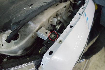 Заміна та ремонт переднього бампера на Міцубісі asx