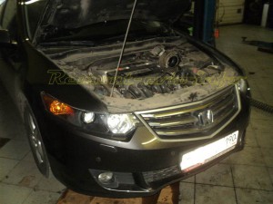 Schimbarea uleiului în acordurile acordurilor 8 (Honda Accord 8) cu propriile mâini