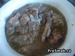 Friptura de la coaste de mistreț, mâncăruri de mistreț (mistreț) Prăjită din coaste de mistreț, mâncăruri de mistreț
