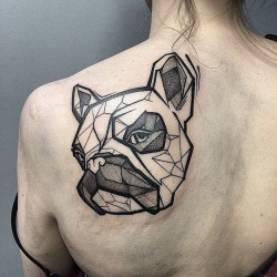 Înțelesul unui tatuaj Bulldog