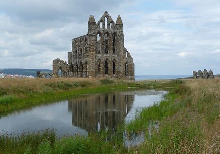 Whitby Abbey în Anglia