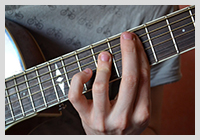 Accord e (E-dúr) gitáron fogások, hogyan kell játszani