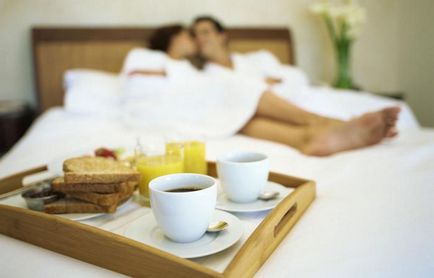 Și visezi la micul dejun în pat cum să faci o surpriză făcând micul dejun în pat pentru un iubit
