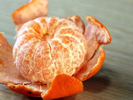 Decolorarea și frunzele de mandarine sunt utile