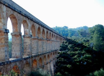 Що подивитися в Таррагоні центральні об'єкти і римський акведук