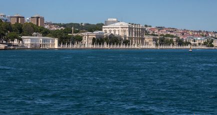 Palatul Dolmabahche din Istanbul fotografie, video, impresii