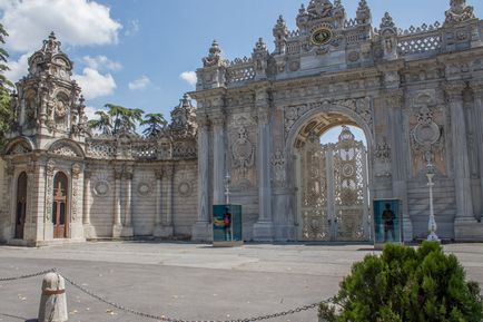 Palatul Dolmabahche din Istanbul fotografie, video, impresii