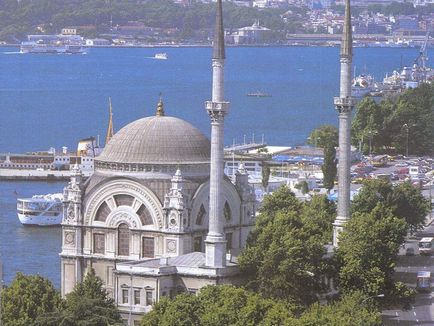 Palatul Dolmabahce - perla Imperiului Otoman din centrul Istanbulului - expert istanbul