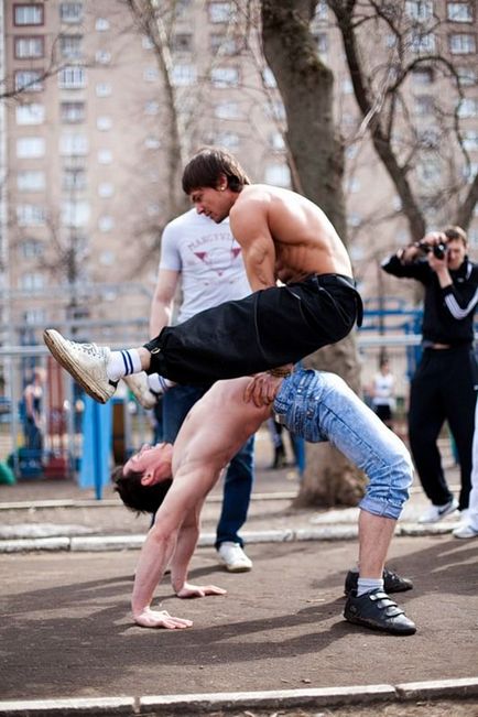 Ghetto workout вправи - за містом щось цікаве