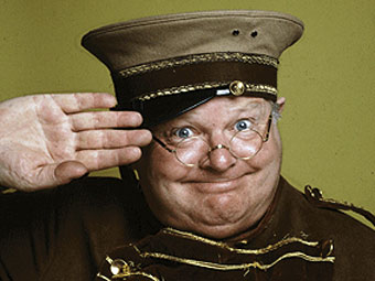 A szomorú sorsa vechnovesologo Benny Hill