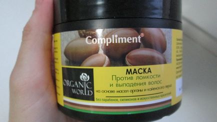 Salon de coafura este primul ulei esential de argan pentru par